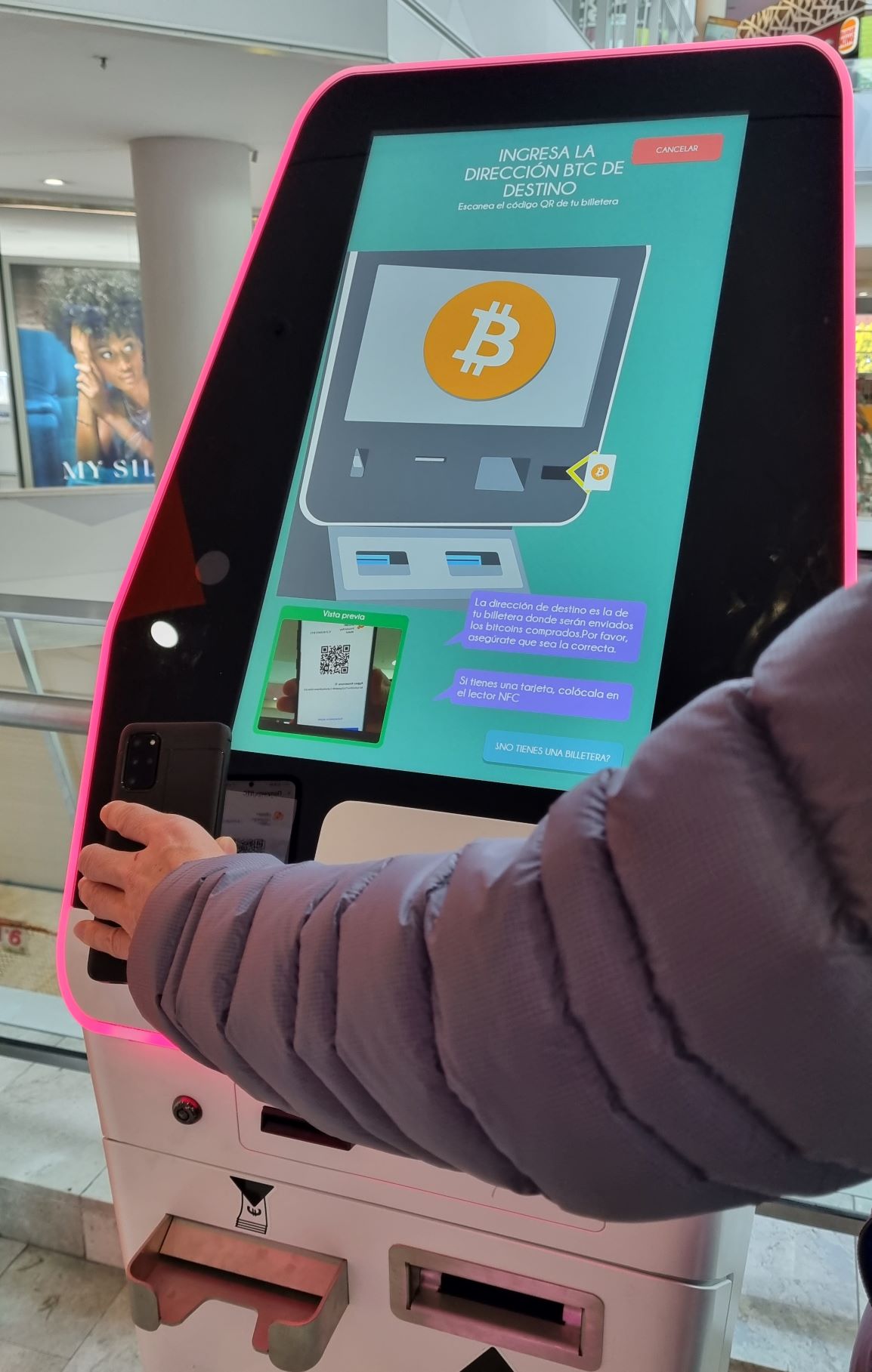 escanear billetera QR en cajero automático criptográfico